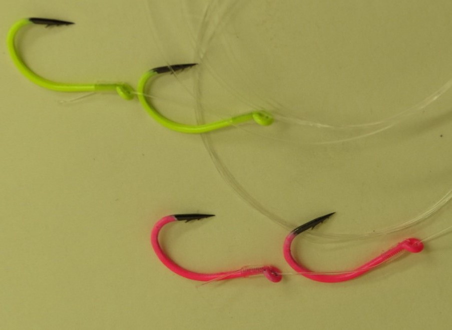 Kokanee Snelled #4 VMC ( Three Barbed Hooks ), 3 Colors, 10# Line